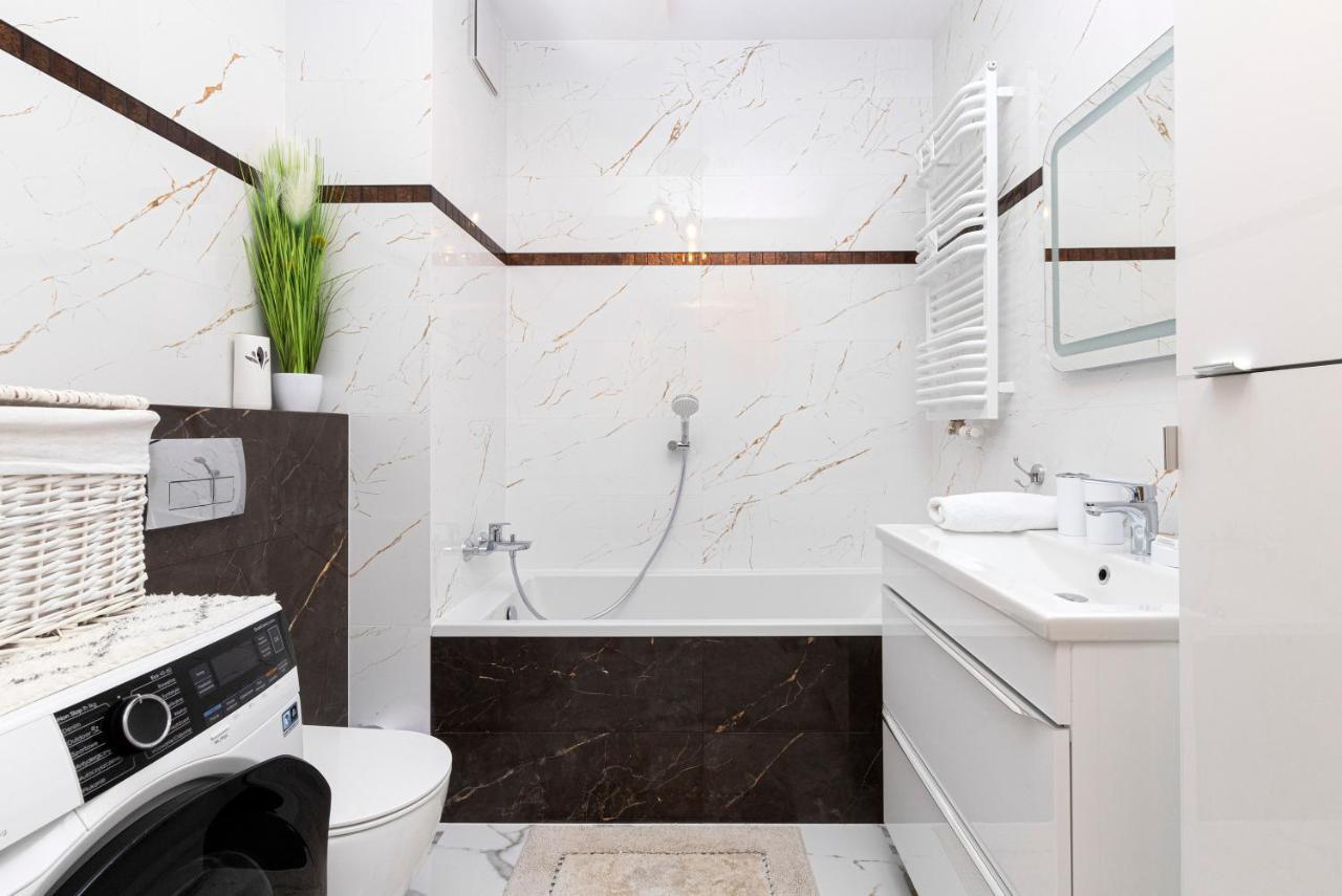 Apartments Beaufort Estate By Noclegi Renters Гдиня Екстериор снимка